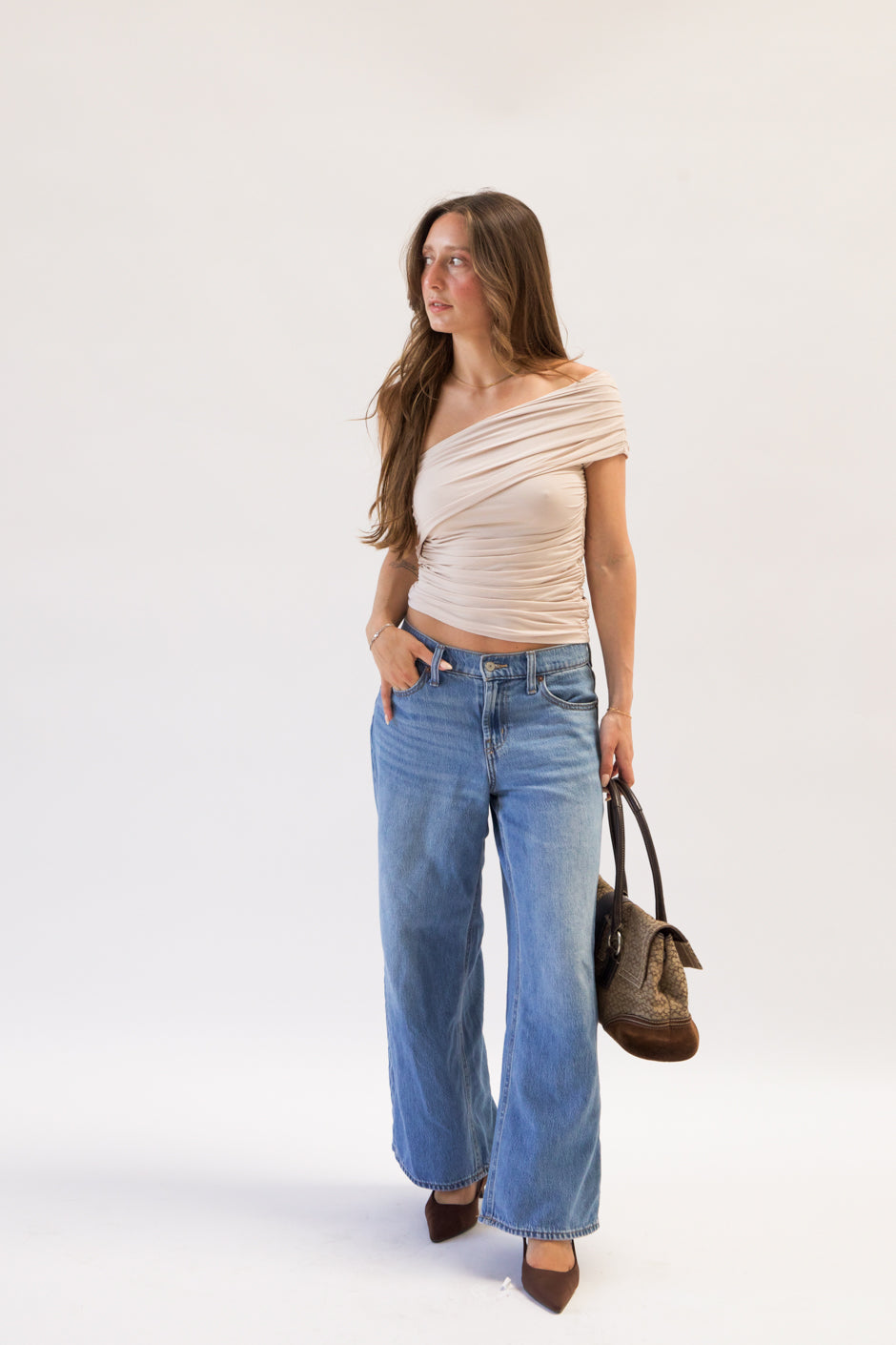 ELLIE ECRU ONE SHOULDER TOP