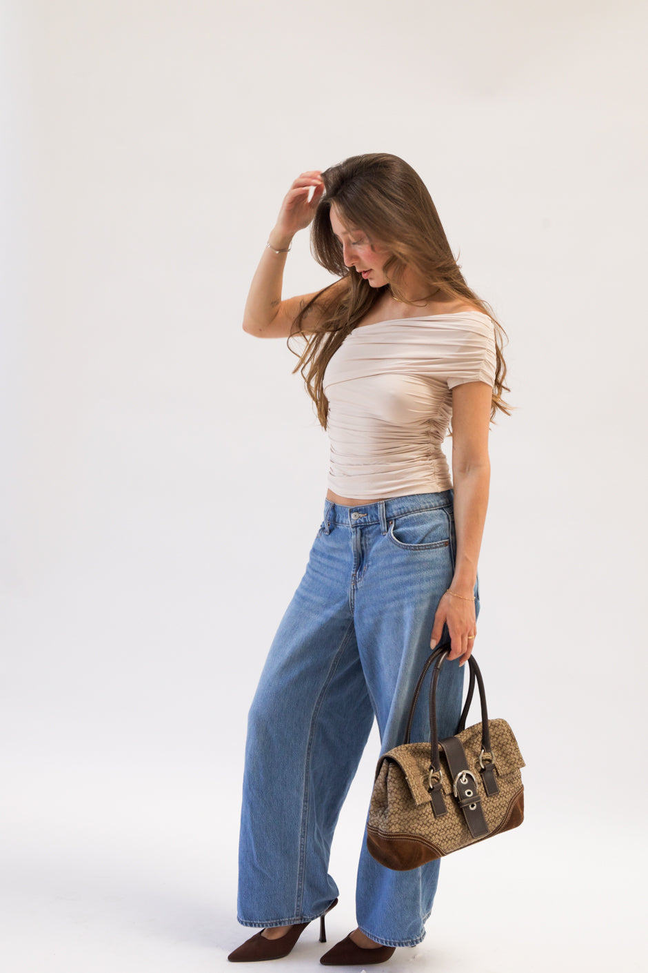 ELLIE ECRU ONE SHOULDER TOP