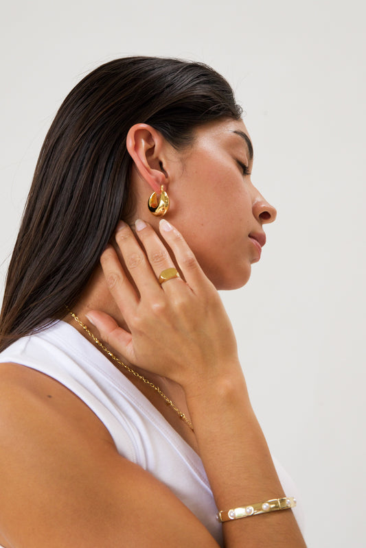 LOUISE GOLD & PEARL BANGLE